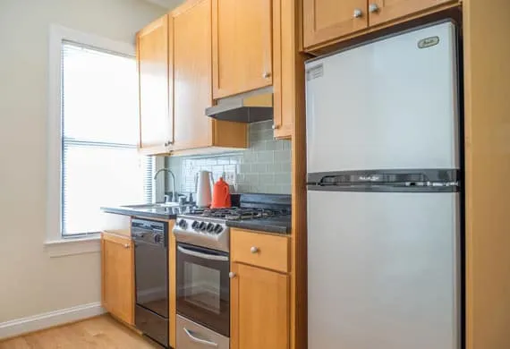 Kitchen Features — building photograph