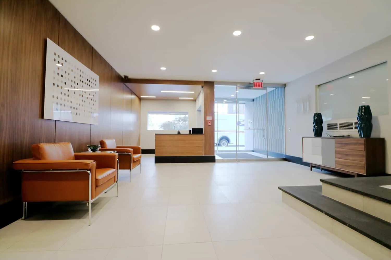Sutton Plaza — interior photograph
