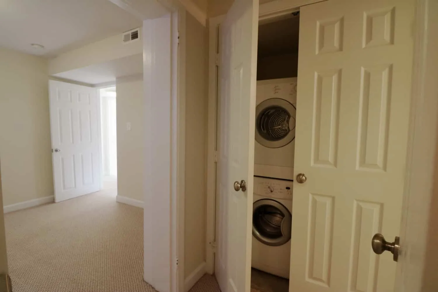 Laundry Machines In Taylor Building Apartment