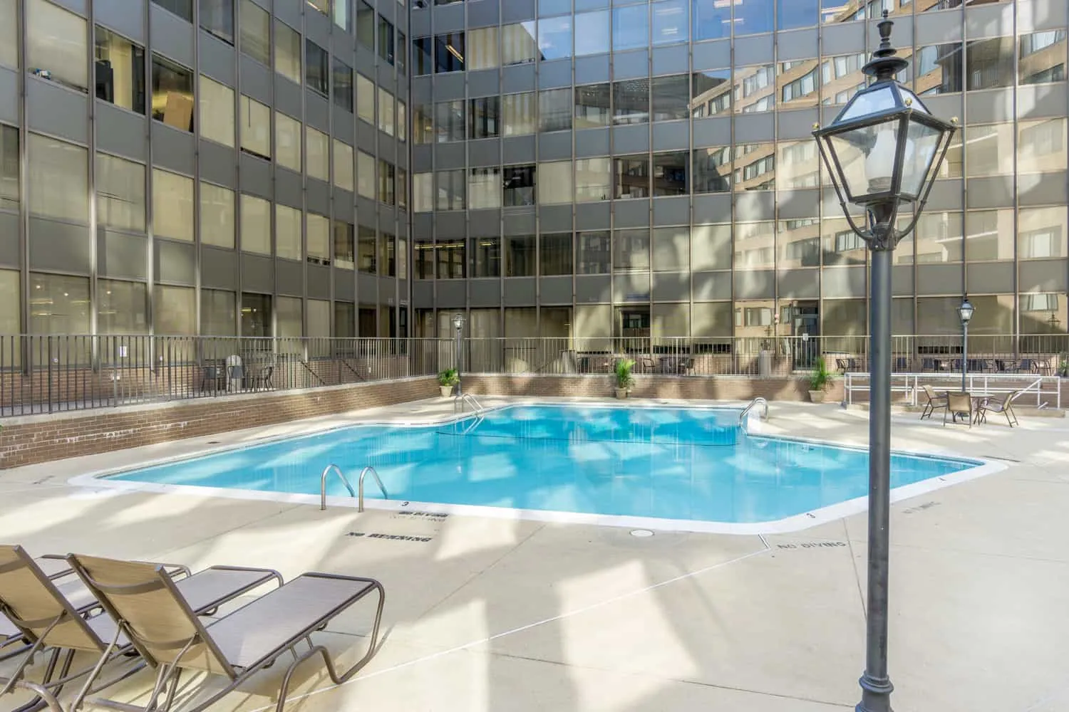 The Hamilton House — Amenities