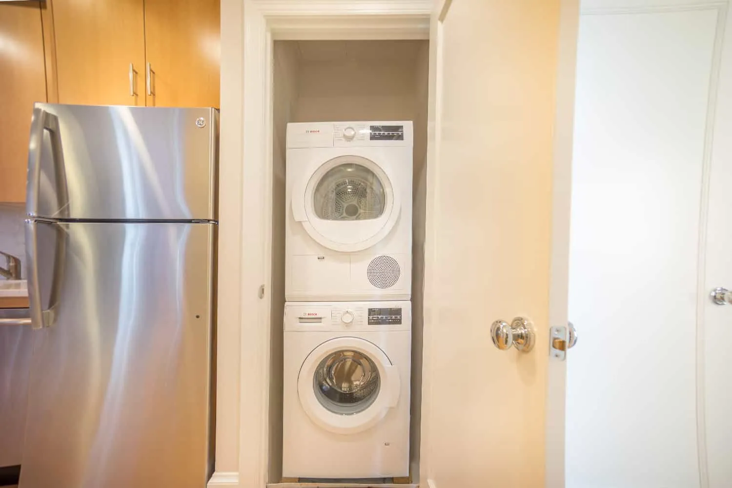 Santa Rosa Apartments Washer/Dryer View