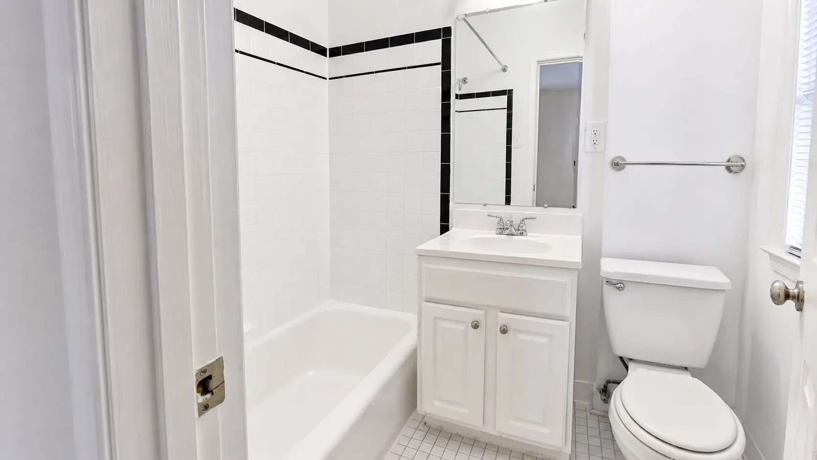 The Windermere-Harrowgate — Unit W207